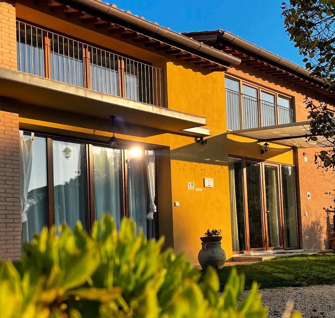 Agriturismo La Corte Del Sole Сієна Екстер'єр фото